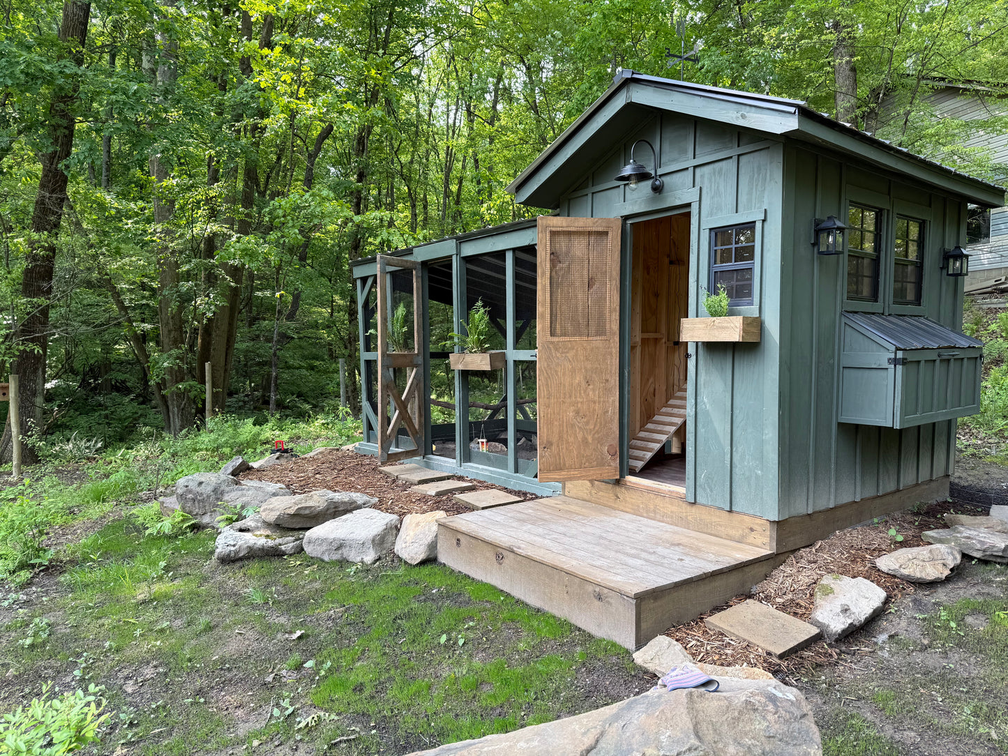 6x8 Chicken Coop Plans + 8x12 Run | DIY Chicken Coop Blueprint | Large Backyard Coop Design with Materials List & Cut List